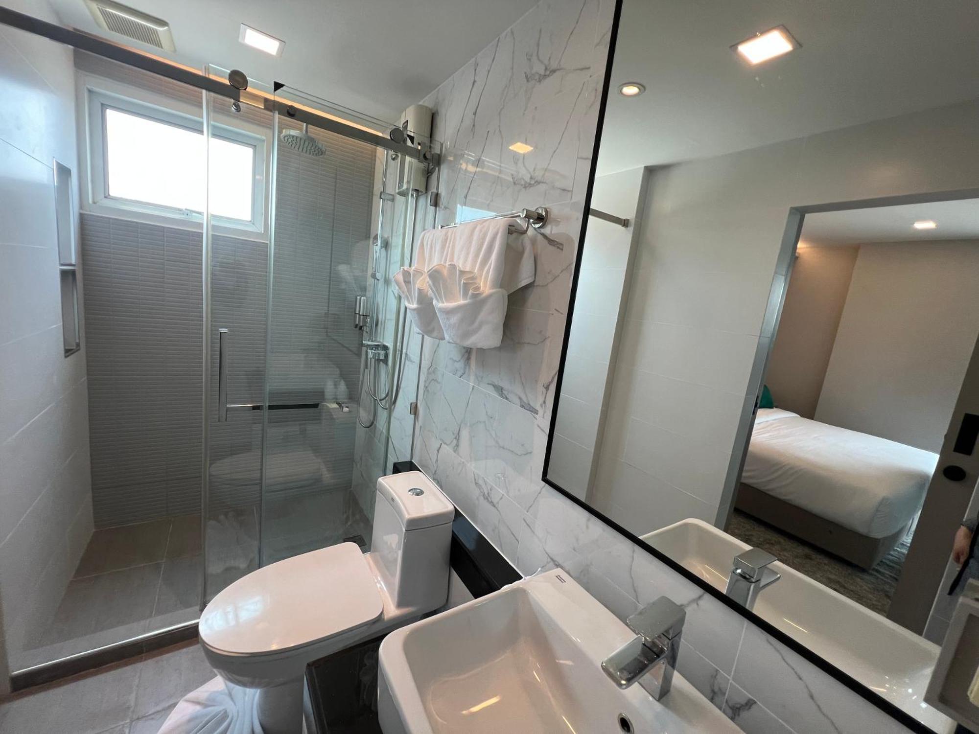 Arni Skye Hotel バンコク都 エクステリア 写真
