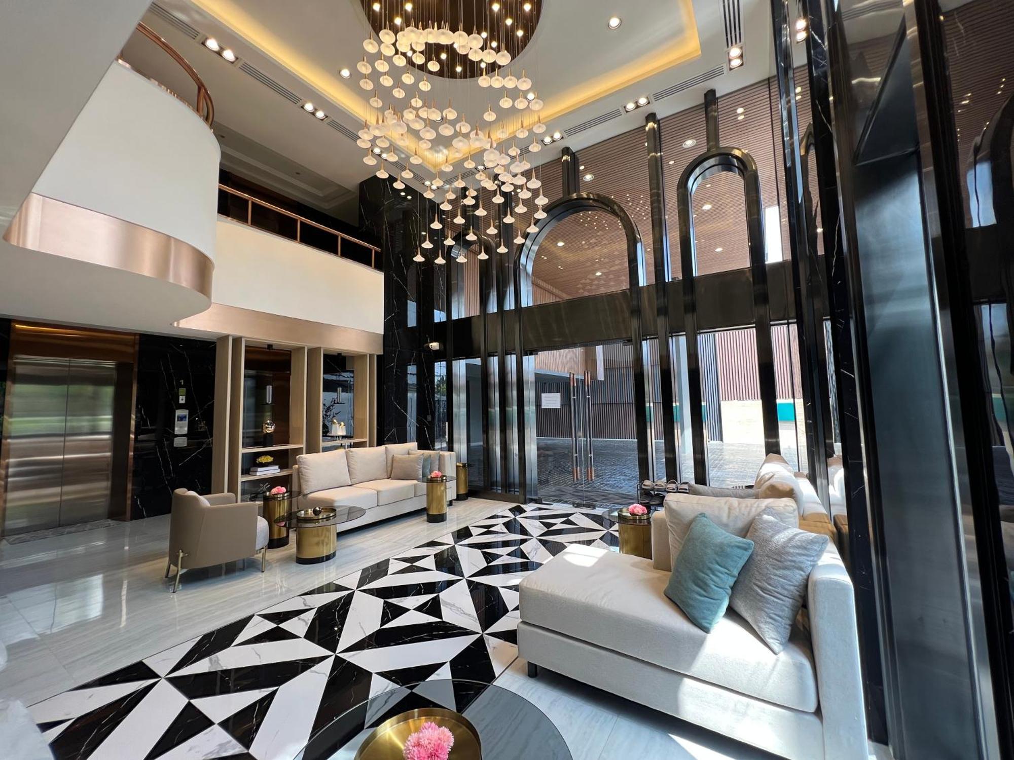 Arni Skye Hotel バンコク都 エクステリア 写真