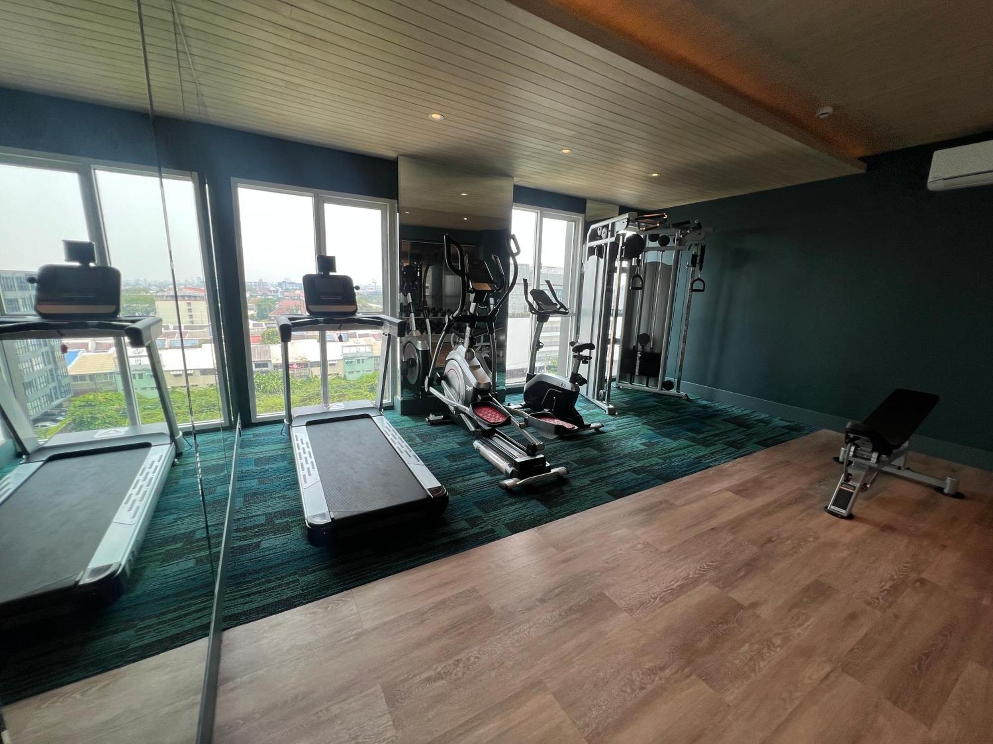 Arni Skye Hotel バンコク都 エクステリア 写真