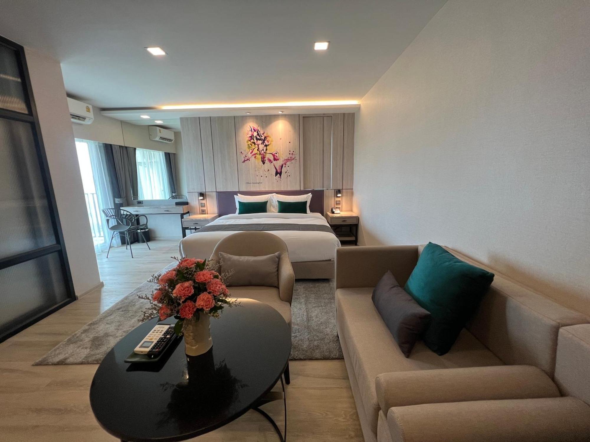 Arni Skye Hotel バンコク都 エクステリア 写真